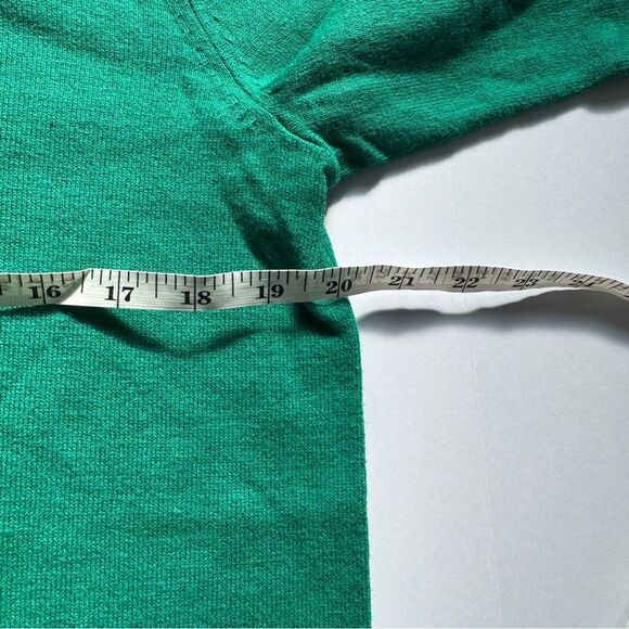 Banana Republic Green V-Neck Cashmere Blend Sweater Size Medium - Picture 4 of 7